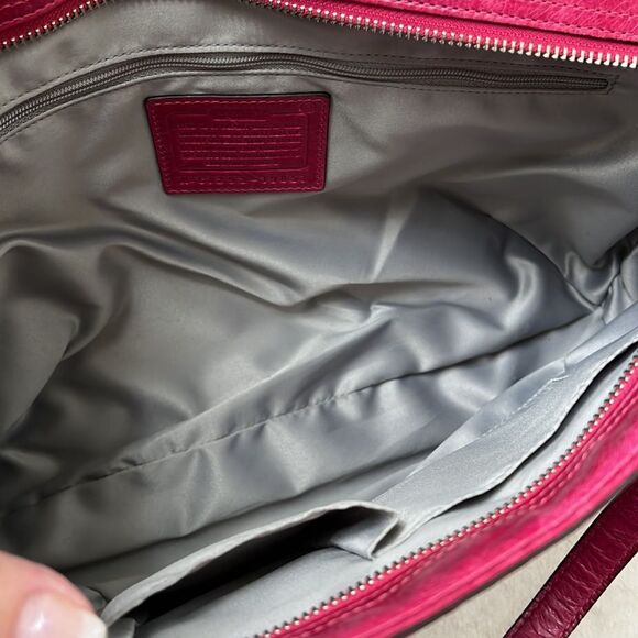 VTG COACH Quilted Raspberry Leather Tote Purse - Picture 2 of 16